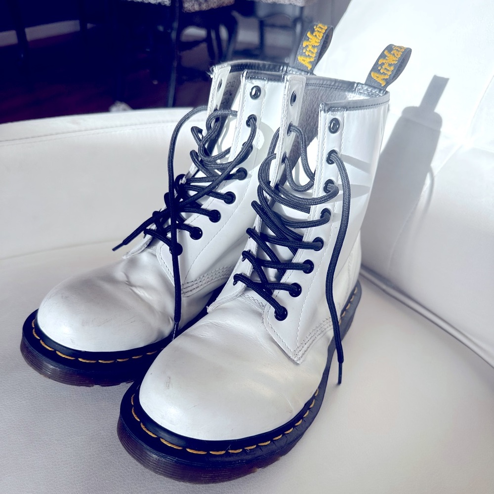 White Dr Martens women’s size 9